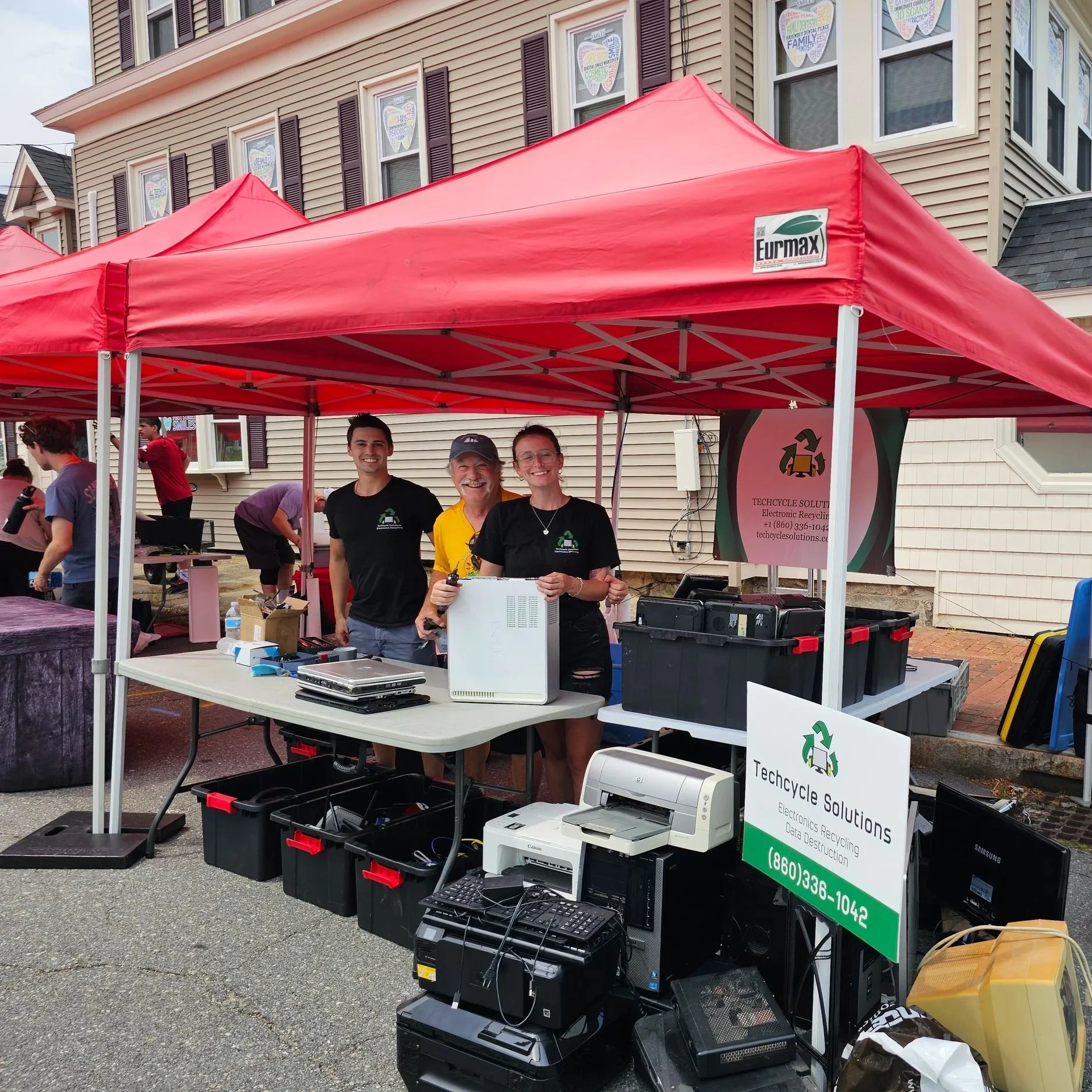 End of the North Andover e-waste event
