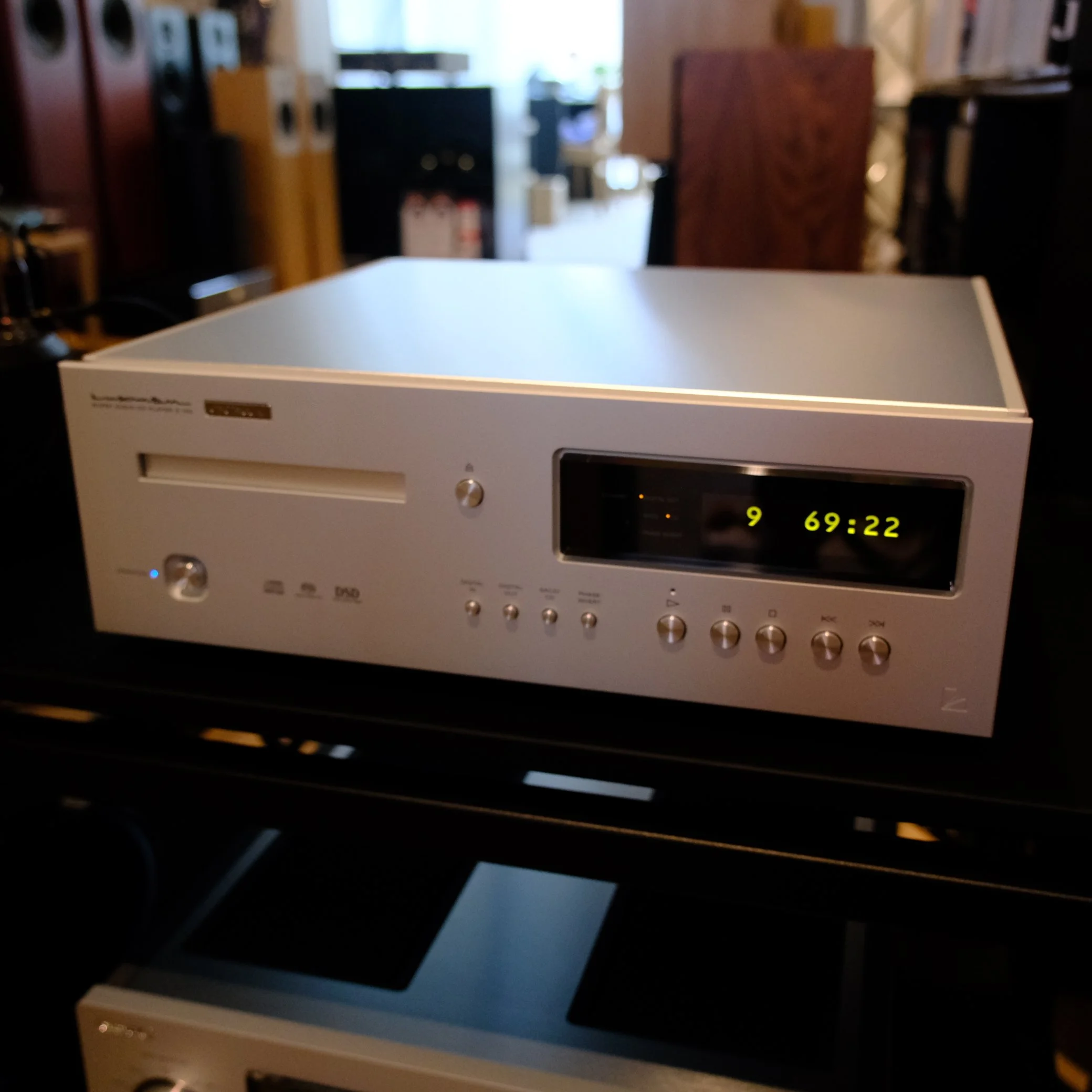 Walden High-End Audio LUXMAN Dealer