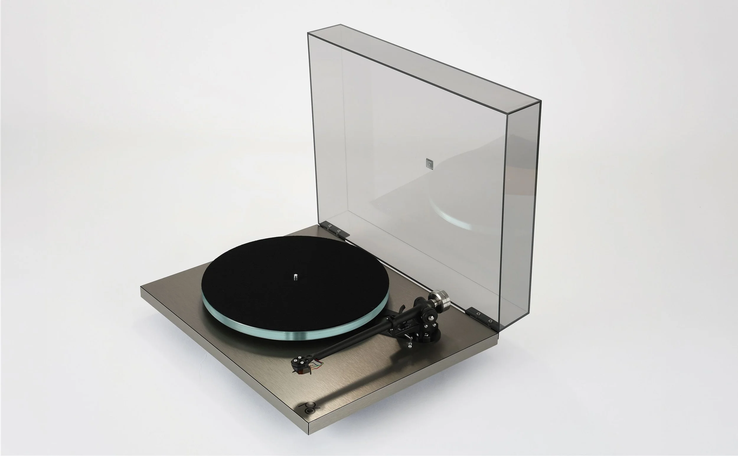 Walden High-End Audio Rega Planar 6 RS Edition Turntable, Rega Turntables at Walden High-End Audio/Hi-Fi Shop, Turntables Belgium, Turntables Brussels