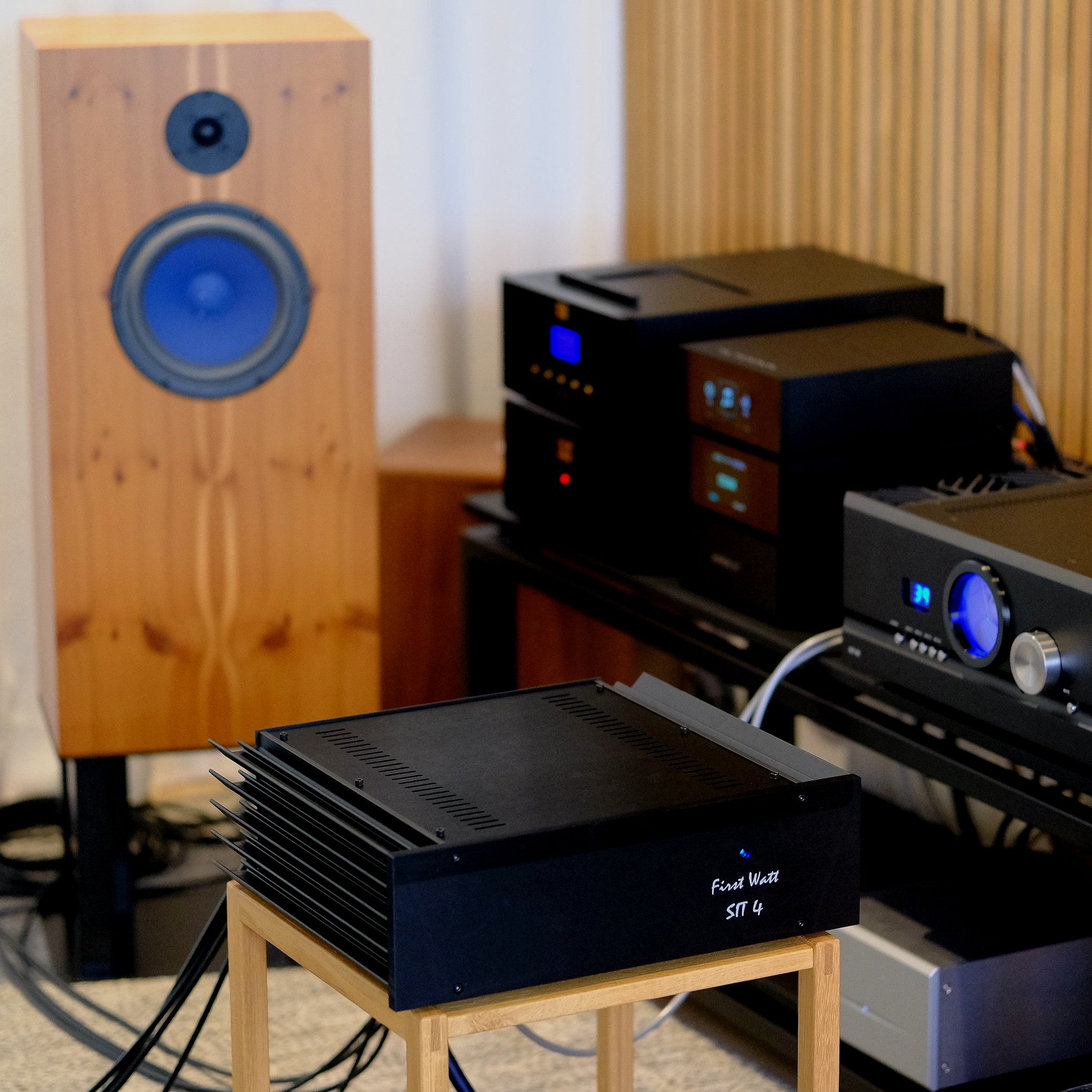 The Audiophiliac Reviews the First Watt SIT-4