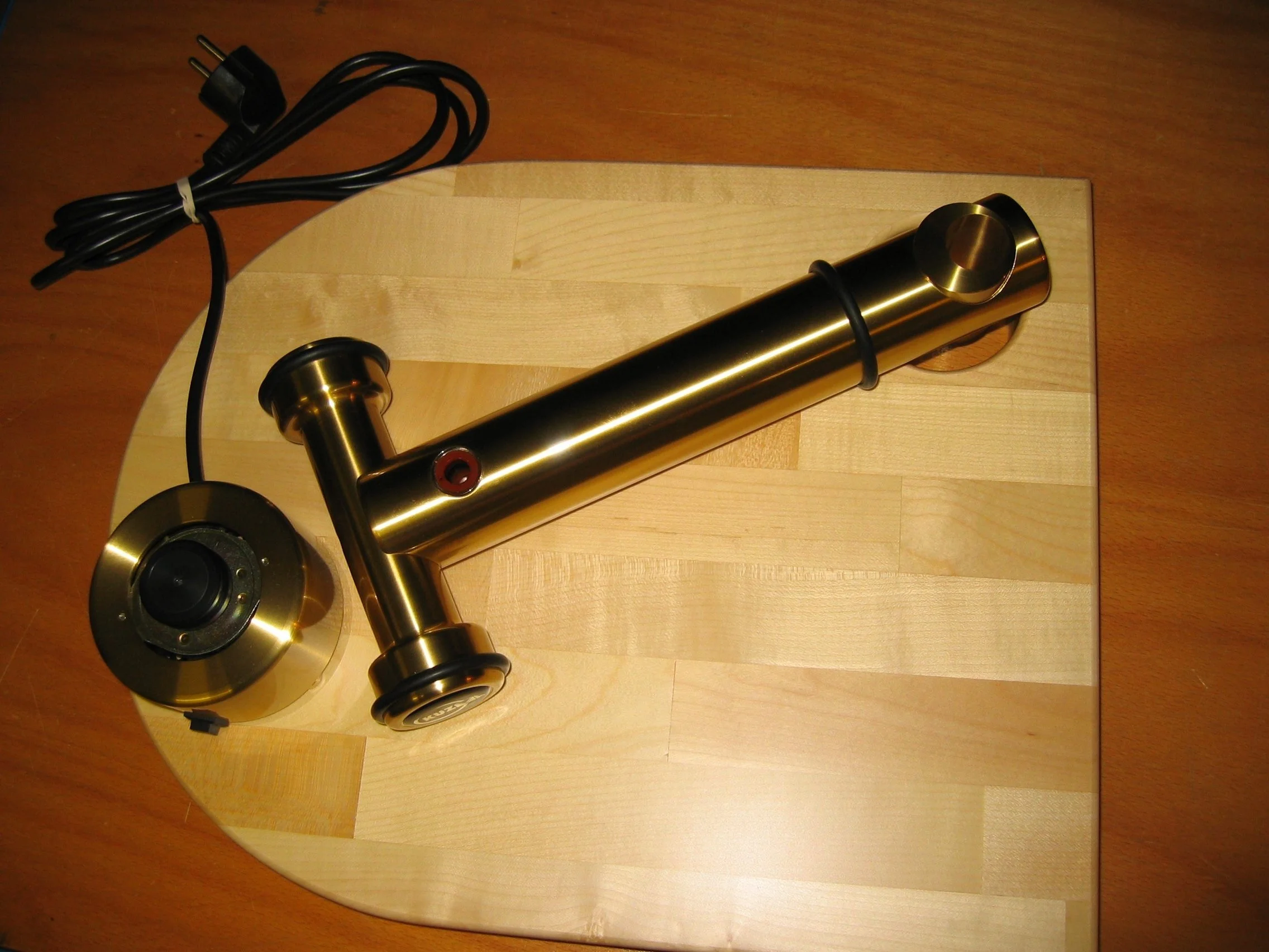 Walden High-End Audio Kuzma Stabi S Turntable