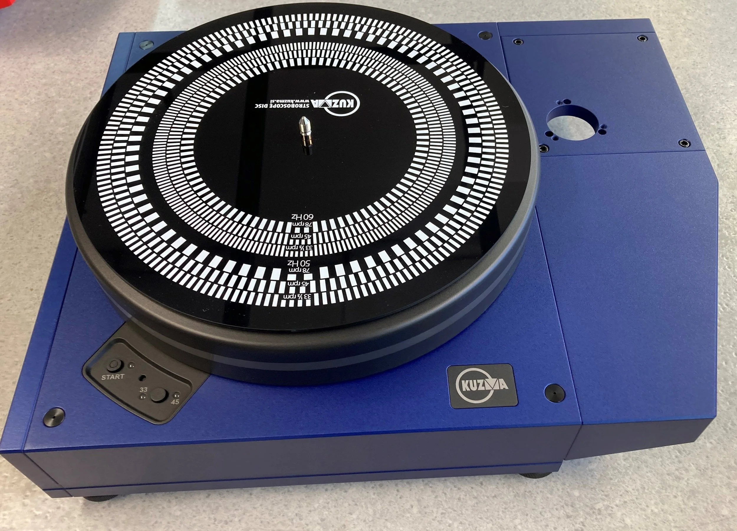 Walden High-End Audio Kuzma Stabi R Turntable