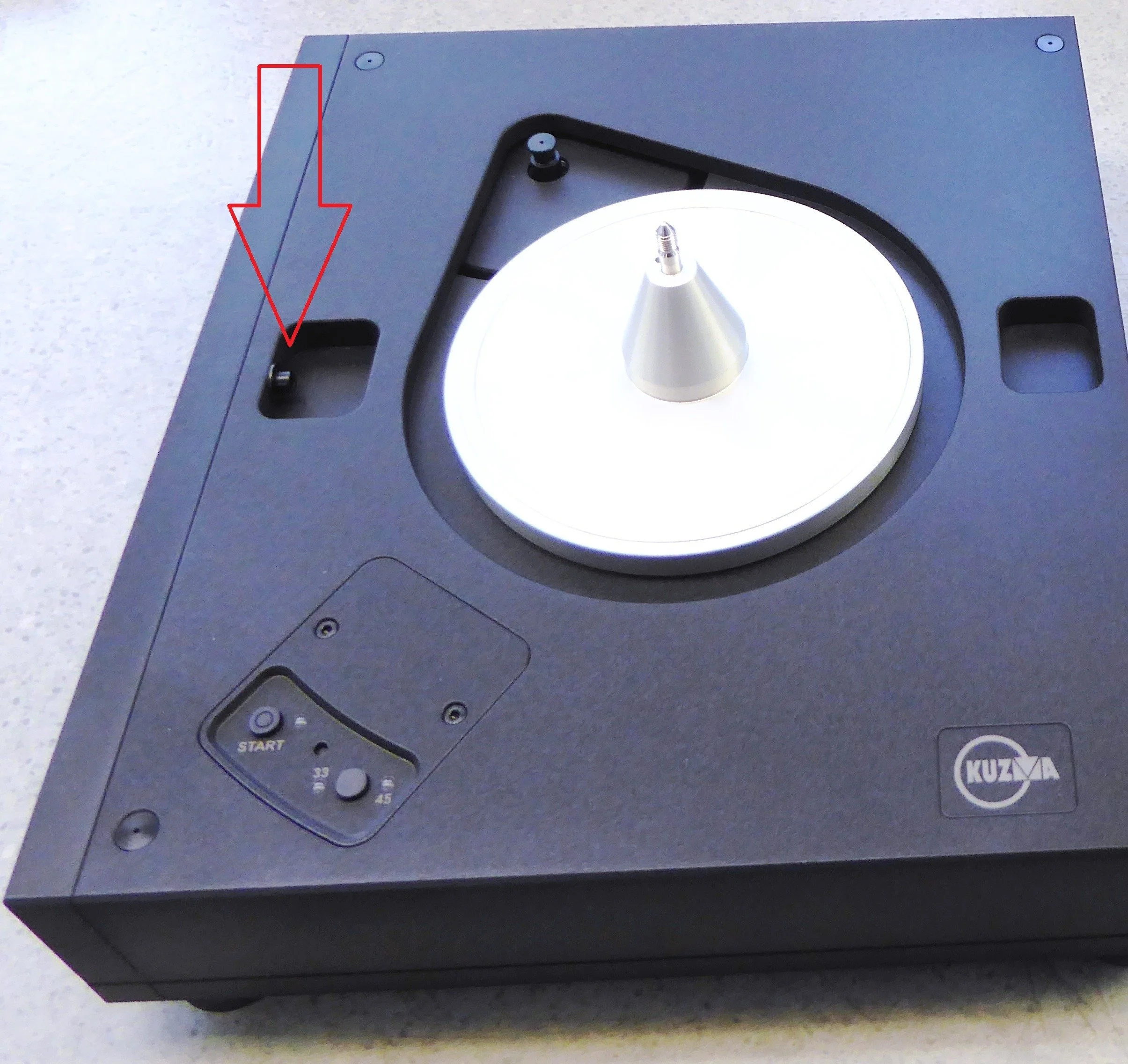 Walden High-End Audio Kuzma Stabi R Turntable