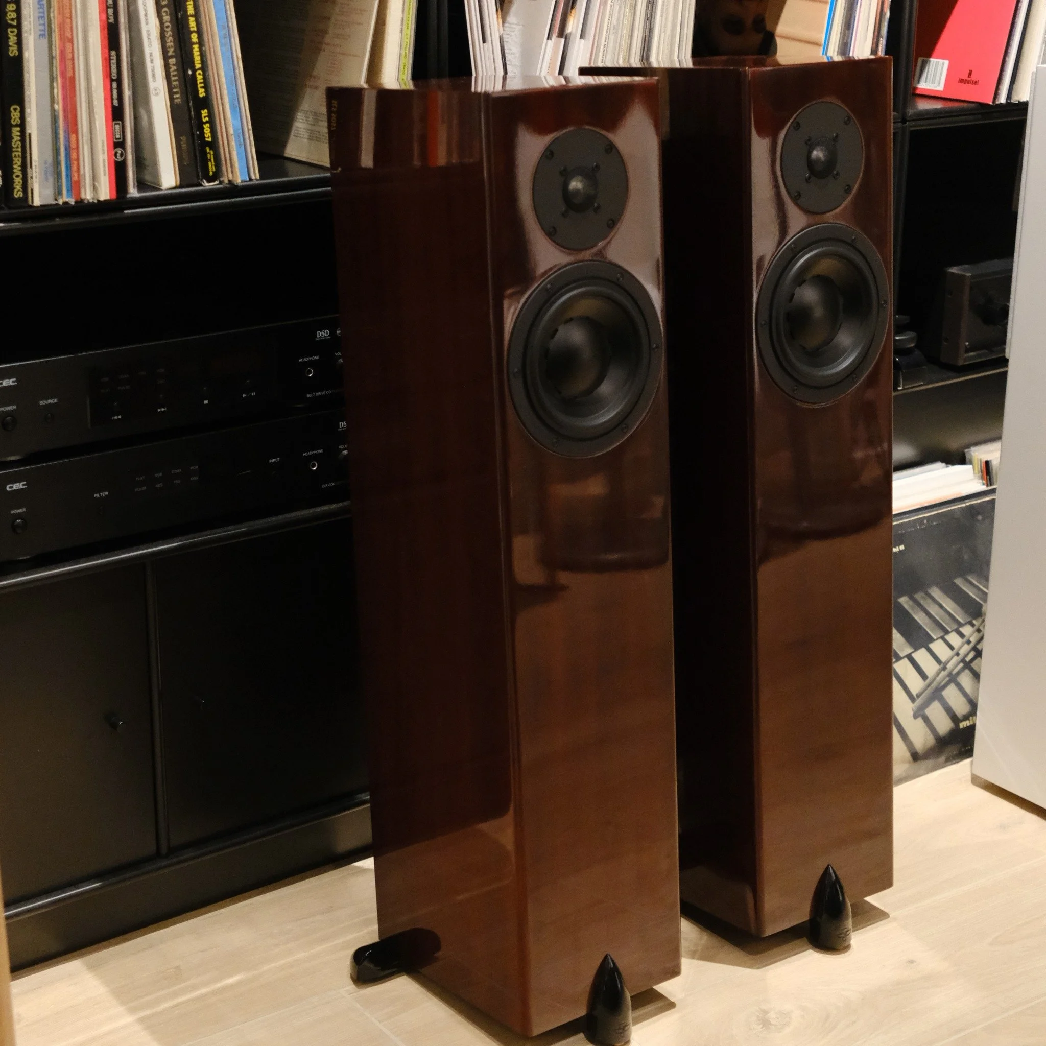 The Totem Forest Signature is on display @Walden.  A simple two-way design with high-quality components that continues to impress.

&bull; Finished in stunning glossy mahogany - beautiful to look at and to listen to
&bull; Easy to drive, impedance ne