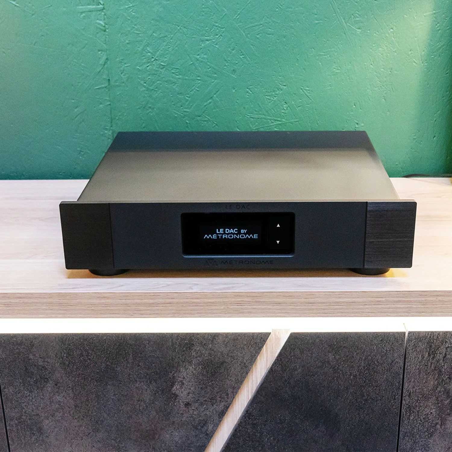 Digital-to-Analogue Converting