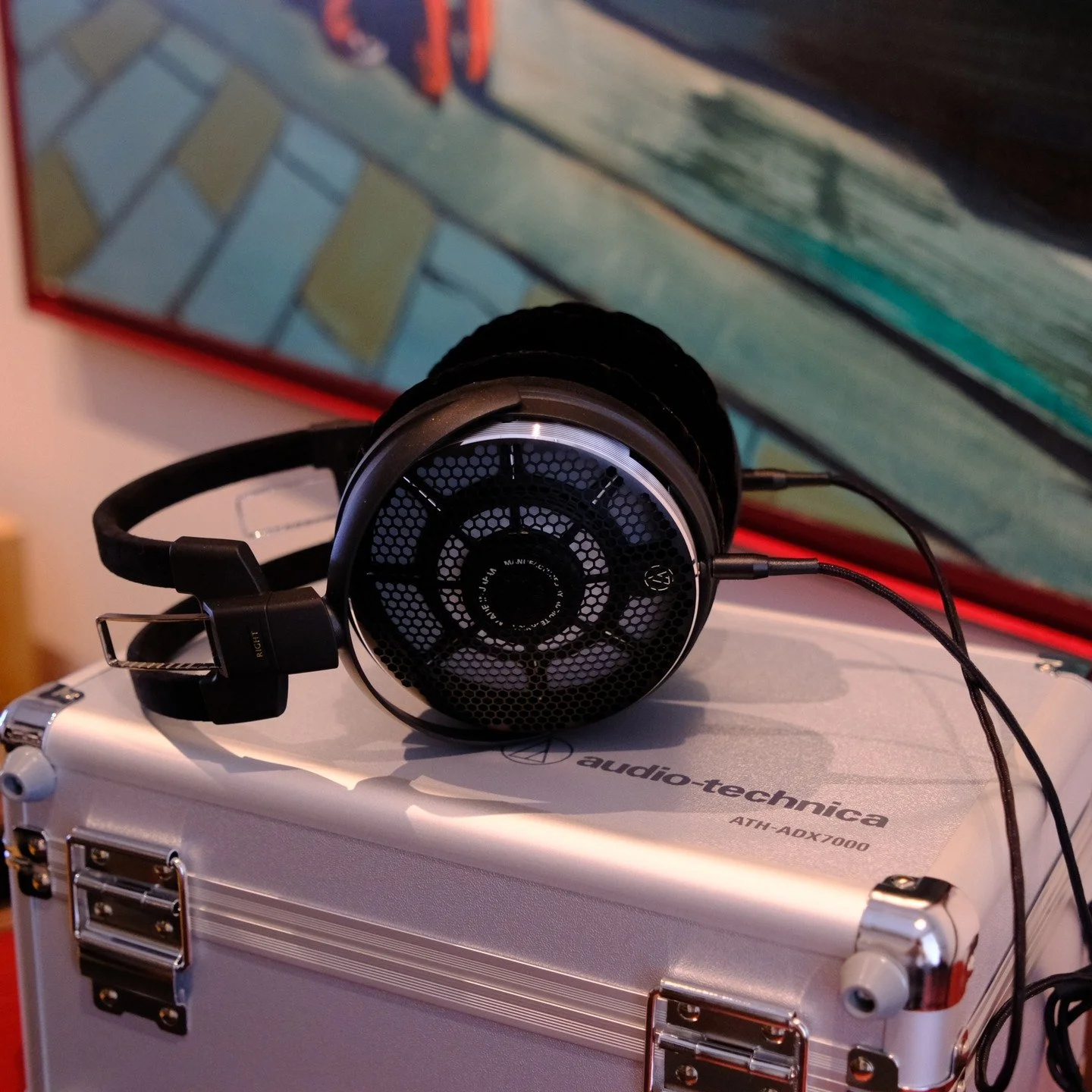 We're in love with Audio-Technica's new flagship headphone, the ATH-ADX7000. It offers a colorful rendering of the music, with a beautiful presentation that simply puts the music front and center.

&bull; Open-back design for a spacious, airy present