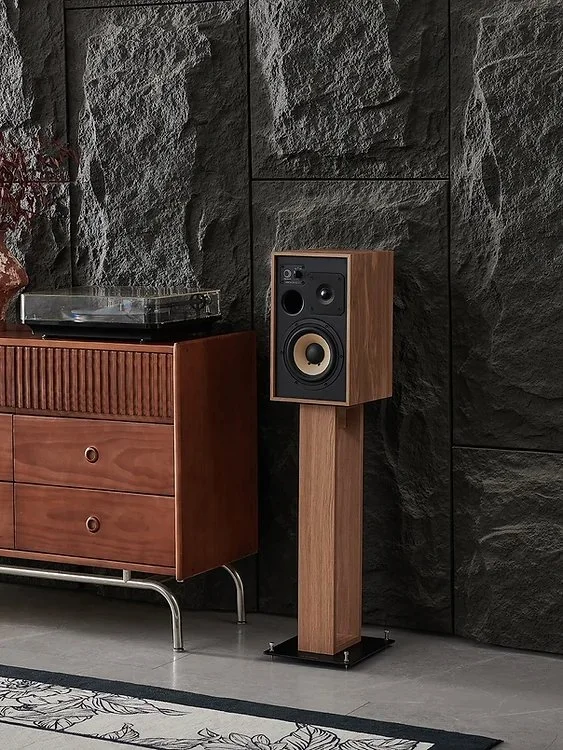 Speaker Stands at Walden, High-End Audio Brussels, Hi-Fi Shop Tervuren