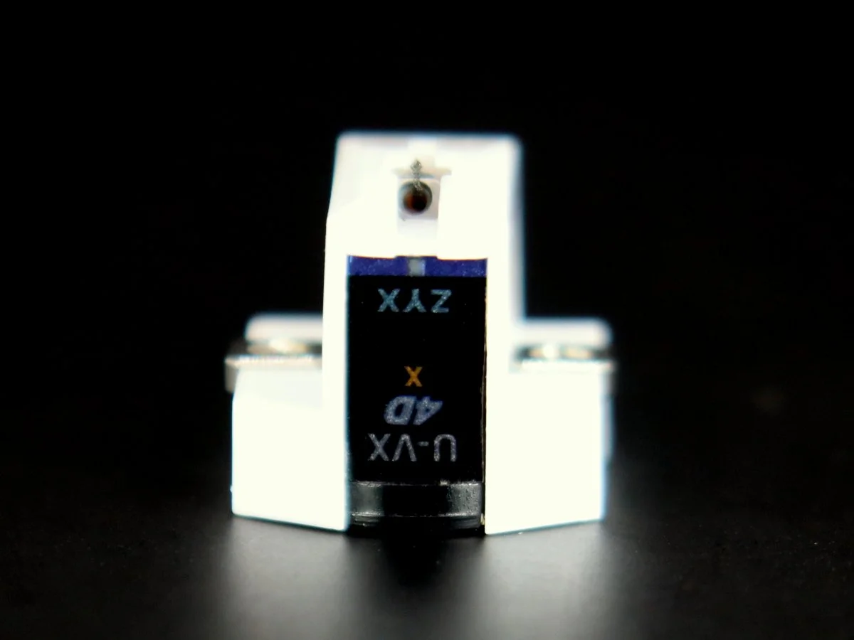 ZYX Ultimate VX 4D Phono Cartridge at Walden High-End Audio, ZYX official dealer. Hi-Fi Tervuren, High-End Audio Brussels, Phono Cartridges Brussels, Turntables Brussels
