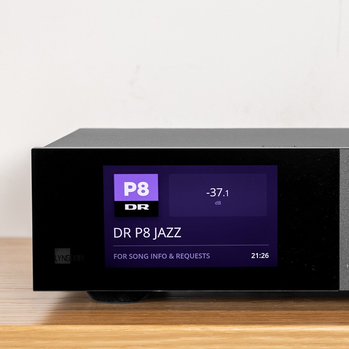 Walden High-End Audio Lyngdorf TDAI 2210 Media Player & Integrated Amplifier