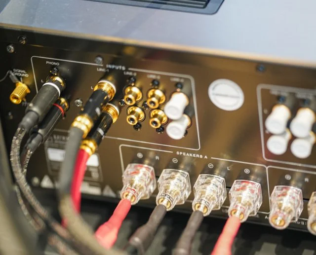 LUXMAN D-100 and L-100 Centennial Review by AV2D