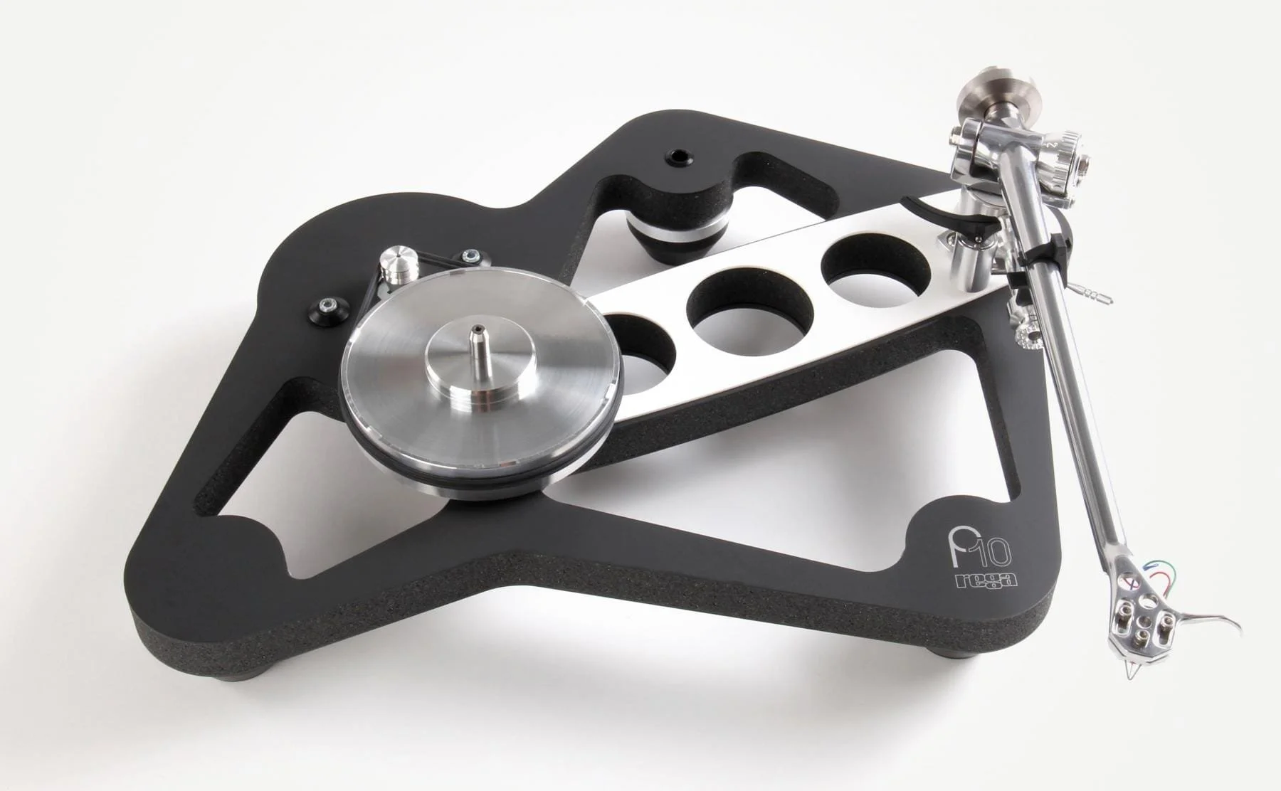 Rega Planar 10 Turntable at Walden High-End Audio, official Rega dealer. High-End Audio Brussels, High-End Audio Shop Tervuren, Turntables Brussel, Hi-Fi Tervuren, Hi-Fi Brussels, Rega Turntables Brussels