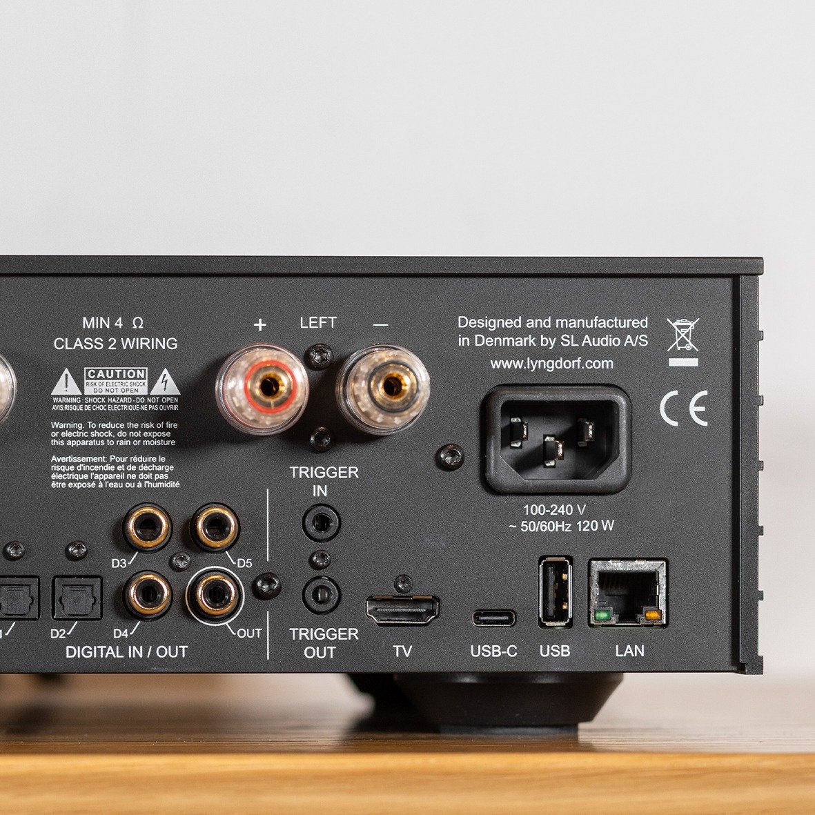 Walden High-End Audio Lyngdorf TDAI 2210 Media Player & Integrated Amplifier