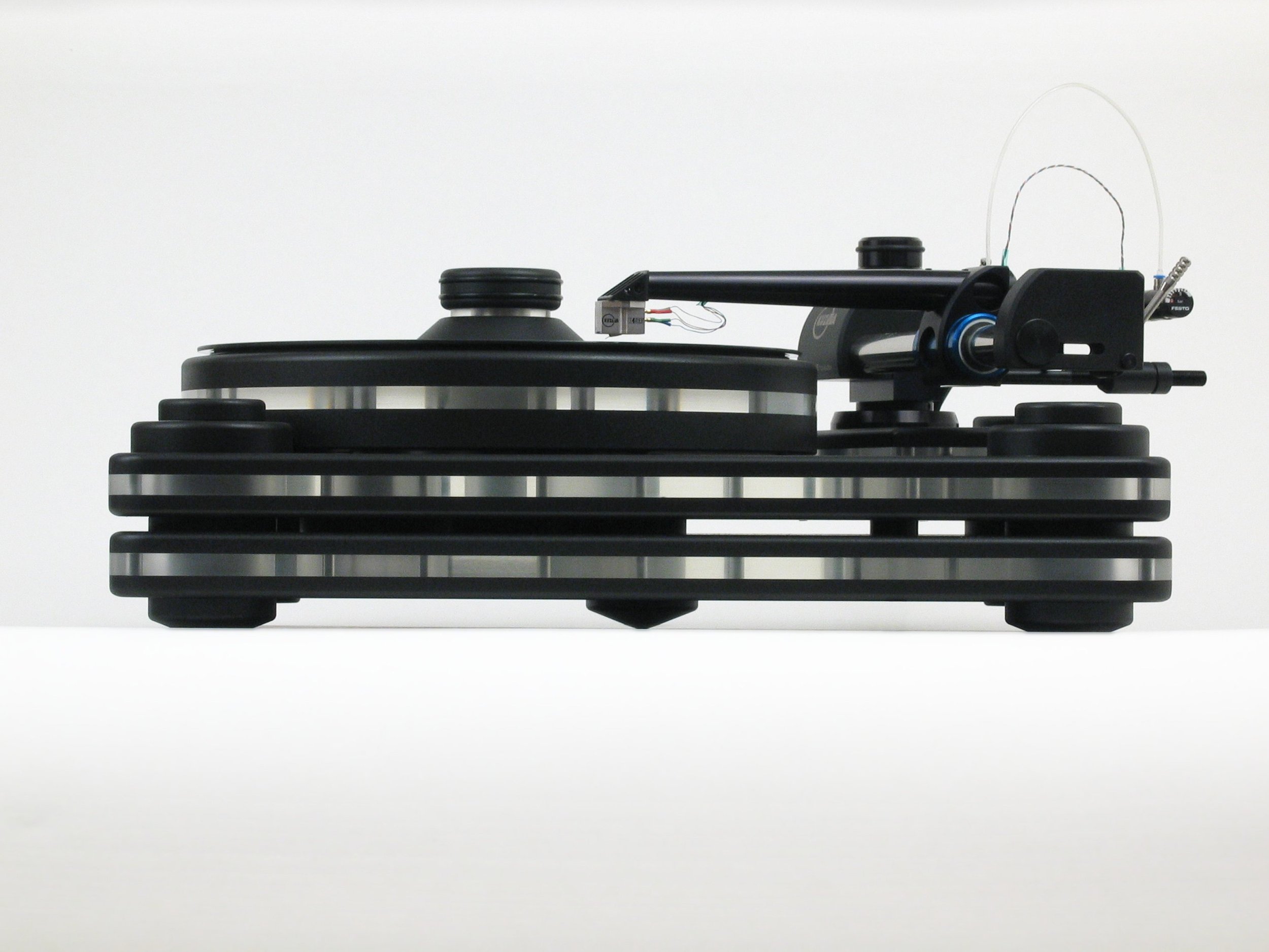 Walden High-End Audio Kuzma Stabi Ref 2 Turntable