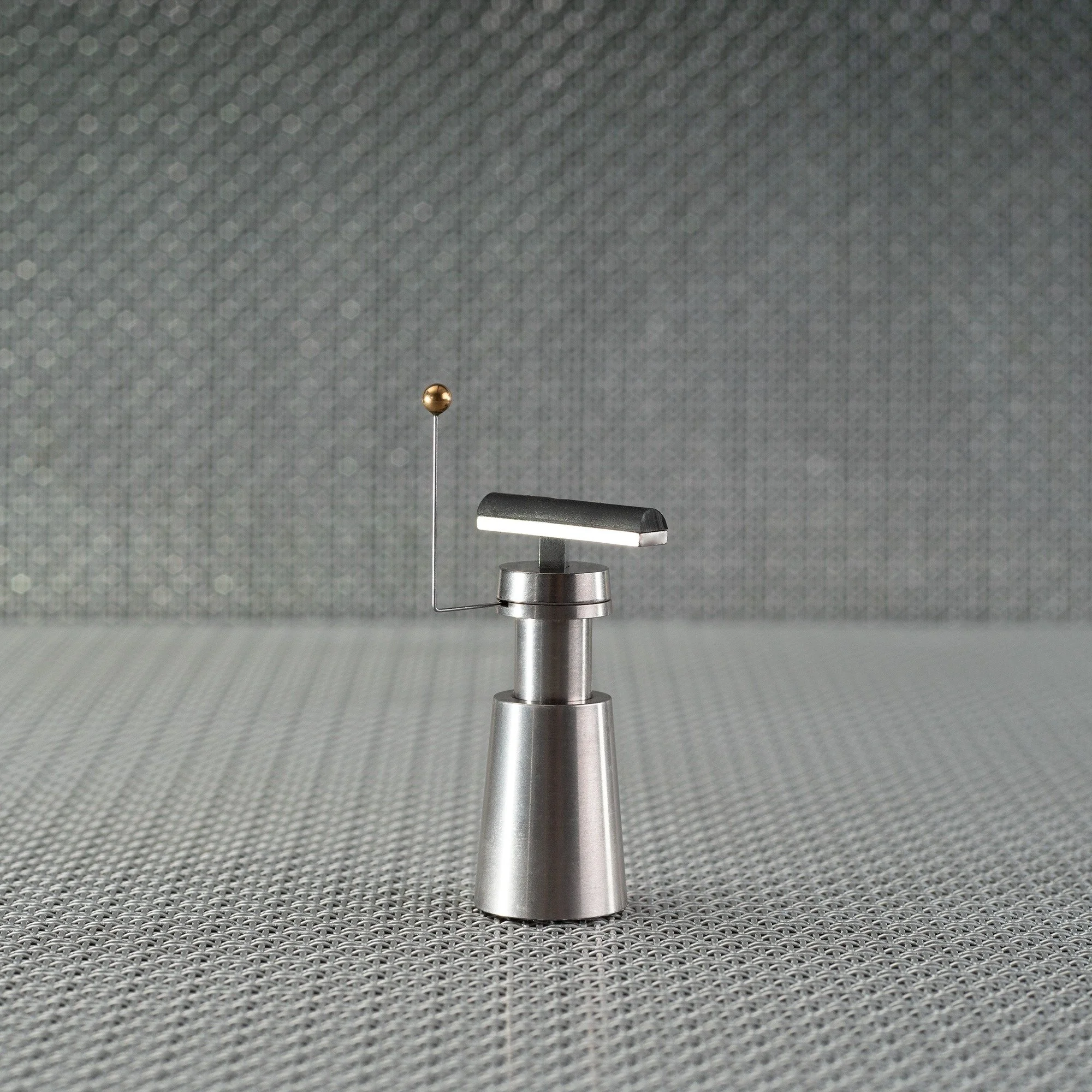 Walden High-End Audio Little Fwend Tonearm Lifter - Low