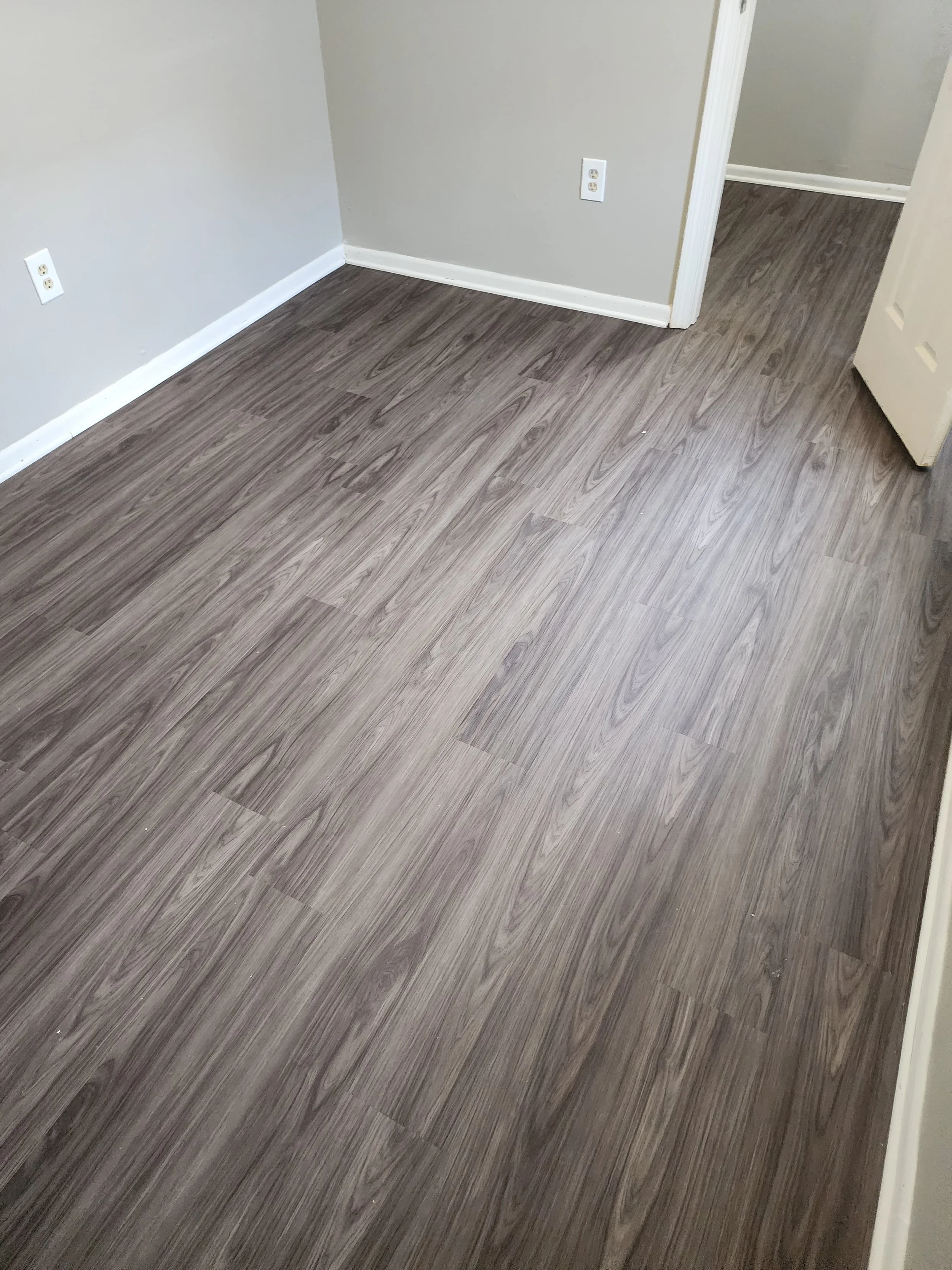 Flooring Pics 8.jpg
