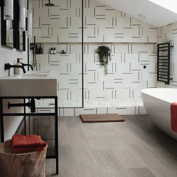 Karndean Residential Luxury Vinyl Plank / Collection: Art Select / Color: Grey Artisan Oak / (Available in glue down only!) / Click on picture above to see enhanced view!