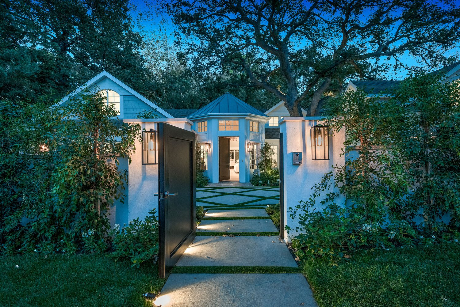 SOLD $3,850,000 | 17204 Rancho State | Encino