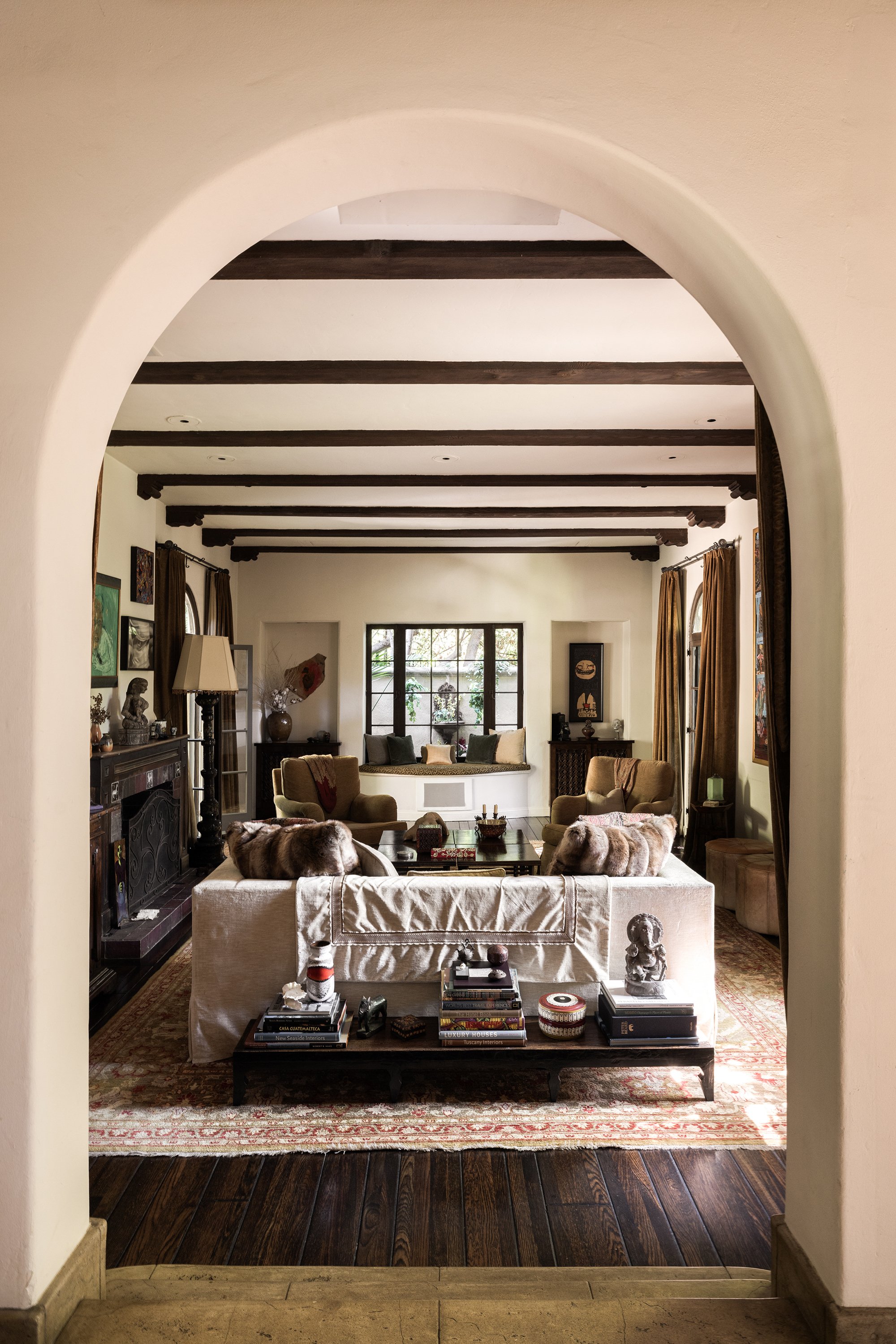 1168 N Doheny Dr - virtuallyherestudios.com-26.jpg