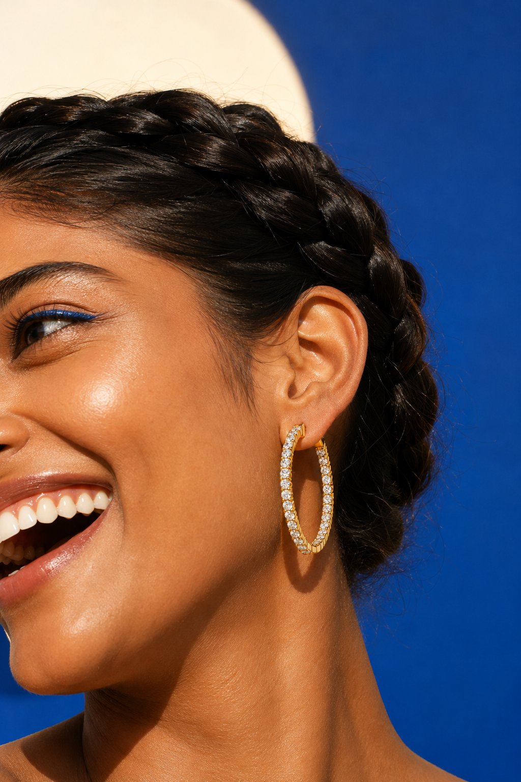 E04_Lifestyle_Yellow-Gold_Full-Diamond-Hoops.png