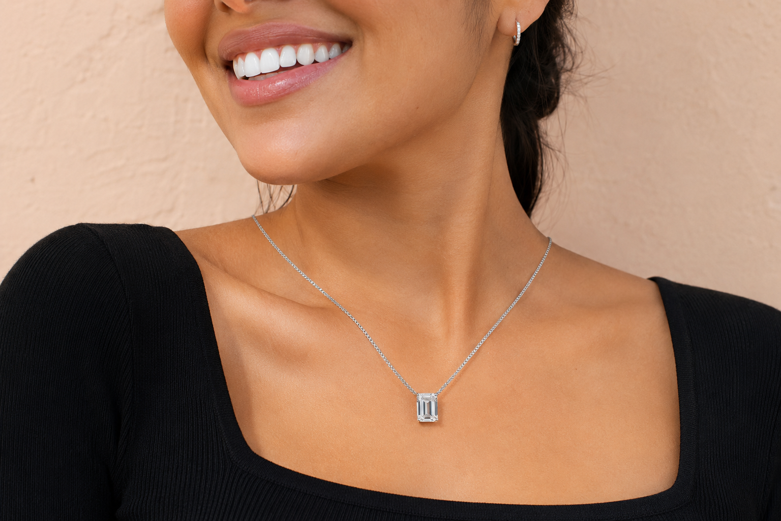 PN04_Lifestyle_White-Gold_Emerald-Cut-Solitaire.png