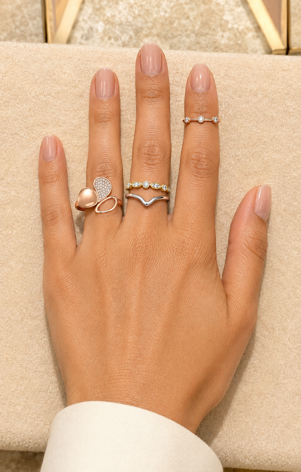 FR20B Lifestyle Abstract Petal Mixed Cut Contour Bezel Midi Set.png