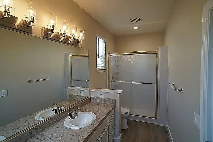 bathroom 1 (2).webp