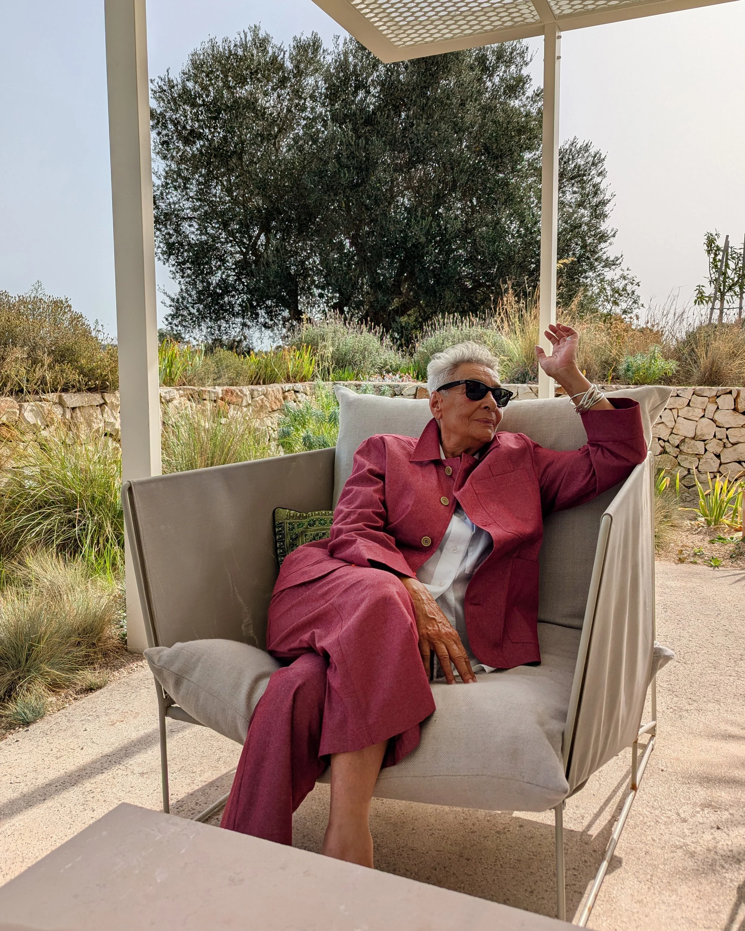 Maria Pia in red denim Amalfi pantsuit