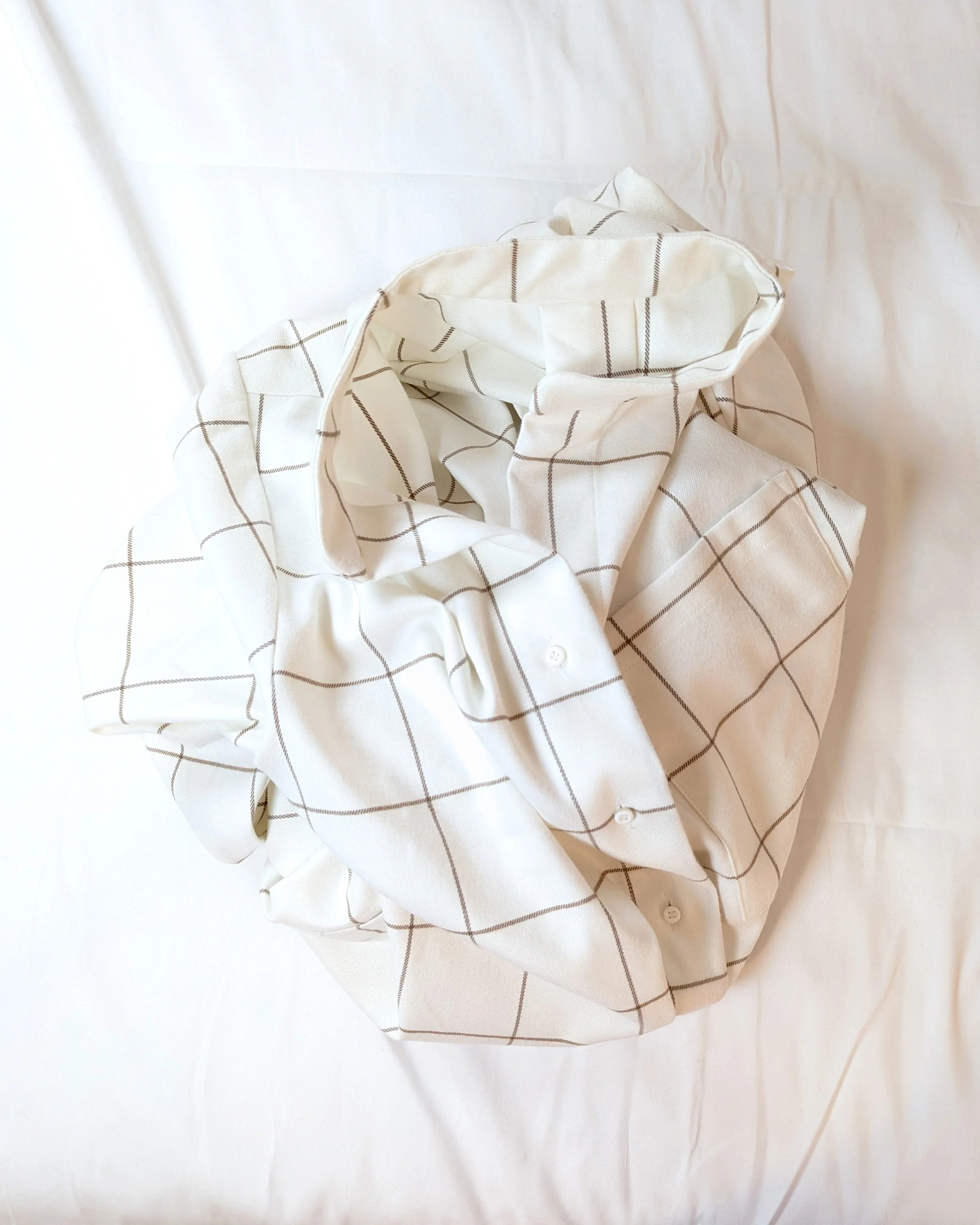 IVORY WINDOWPANE