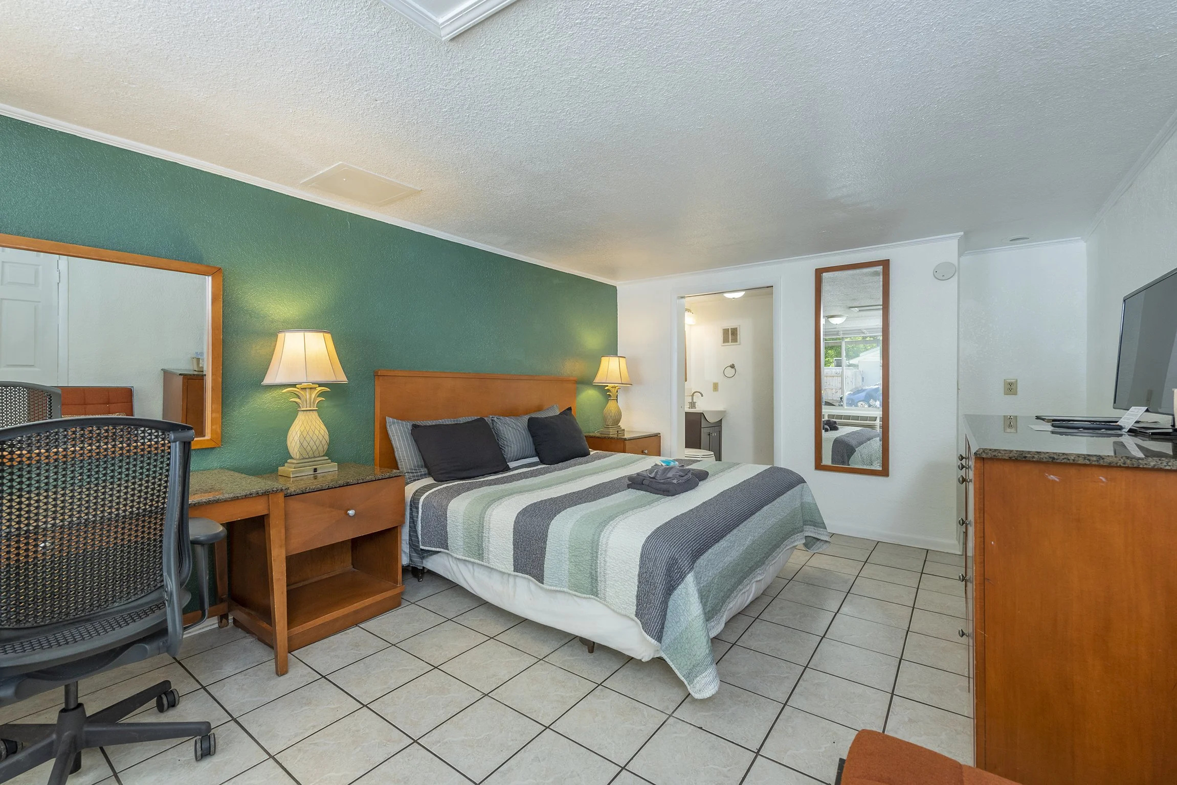 Geneva web size (1).jpg