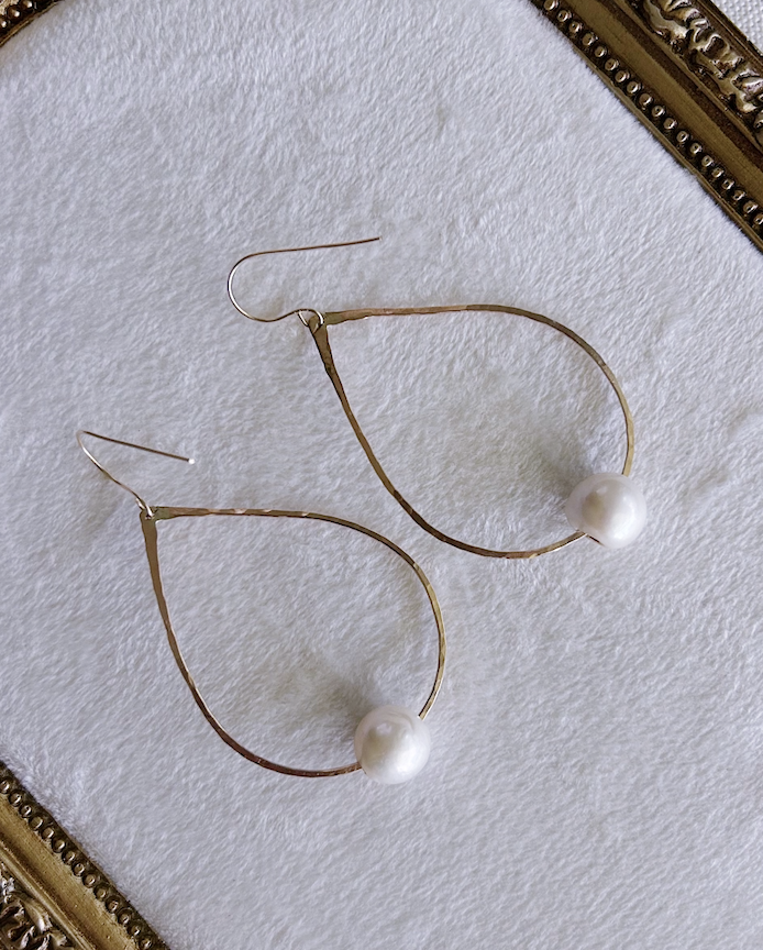 White Freshwater Pearl Teardrops