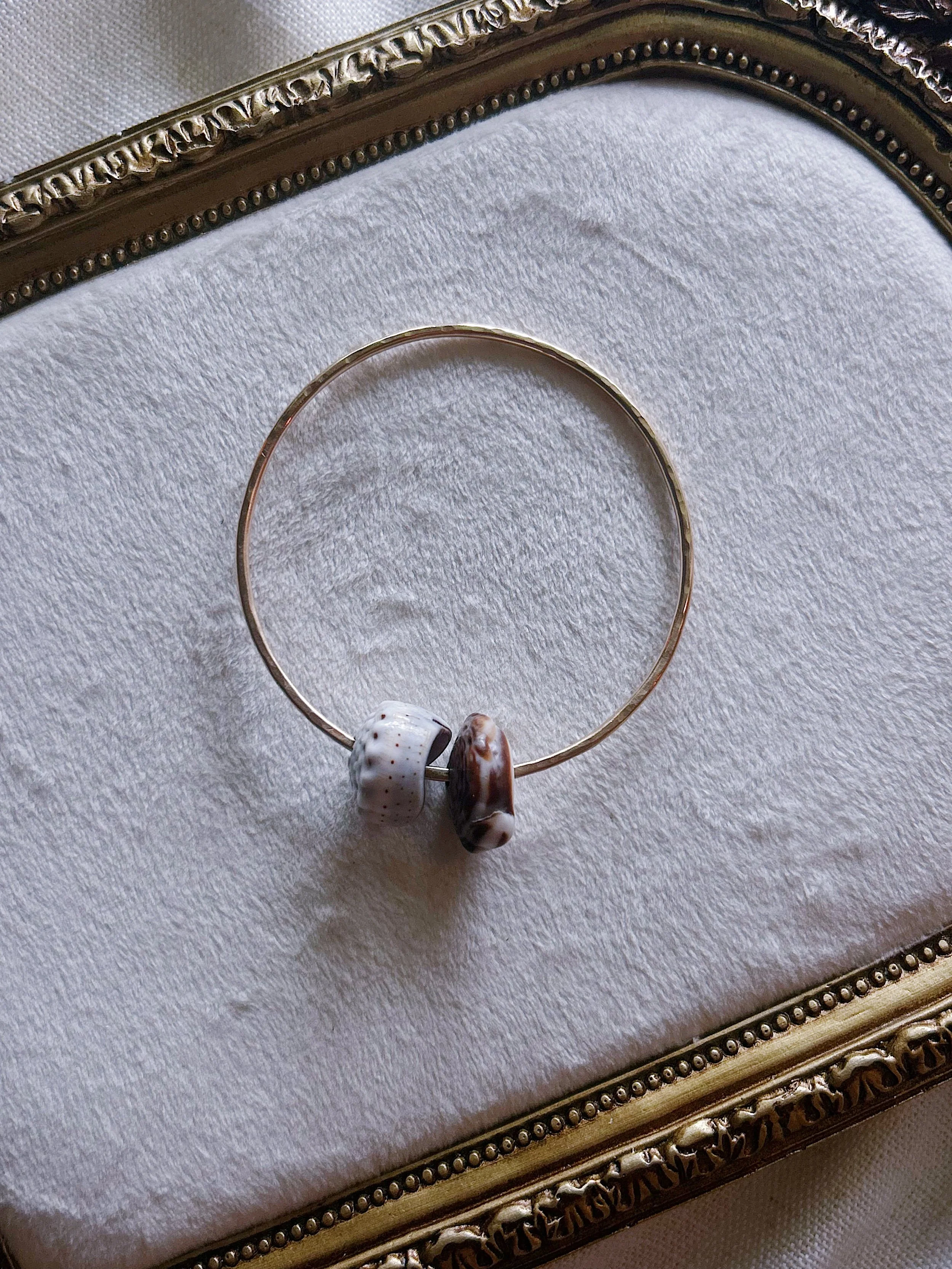 Size 7.5 - Puka Shell Bangle