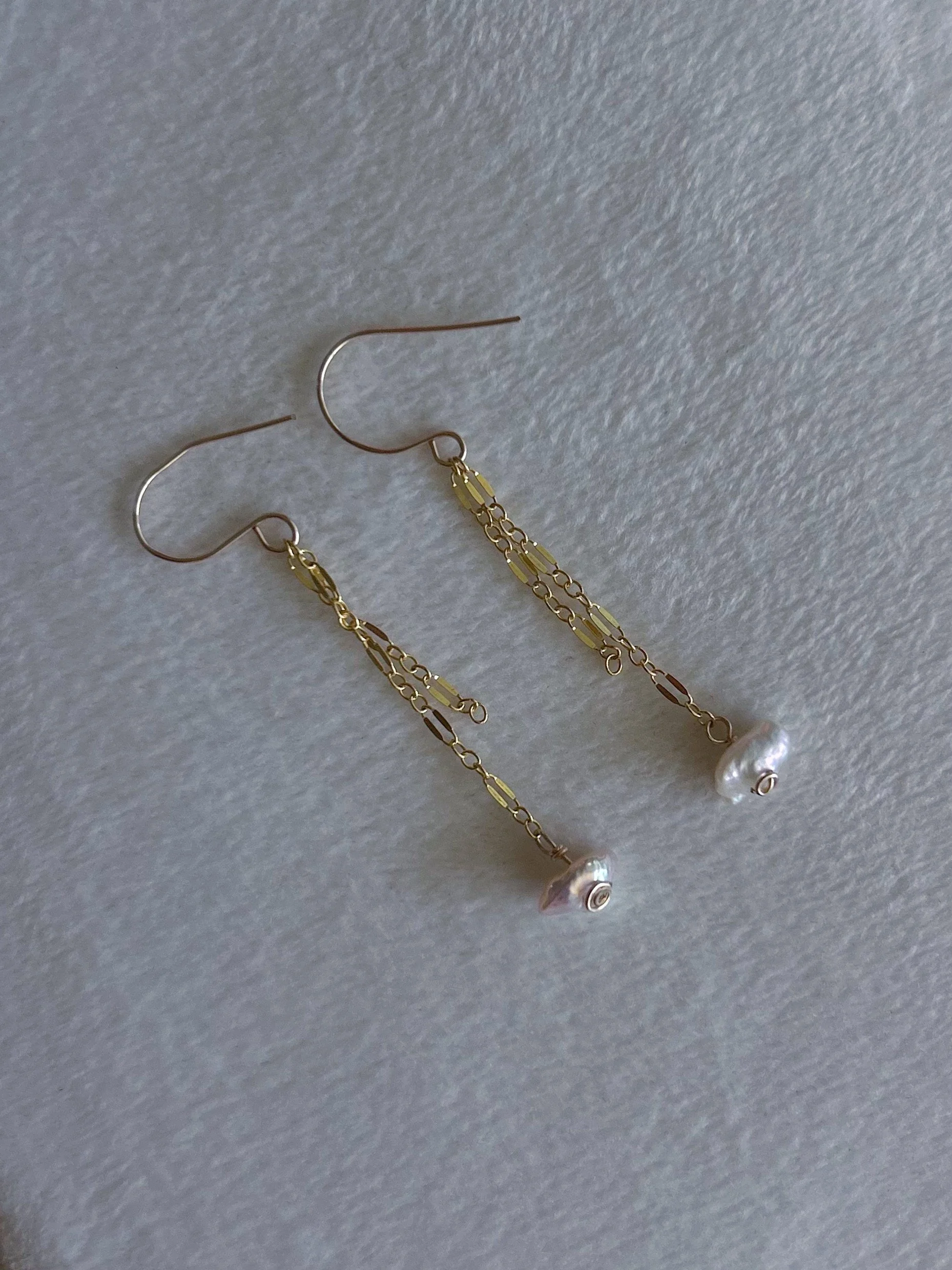 Freshwater Keshi Earring