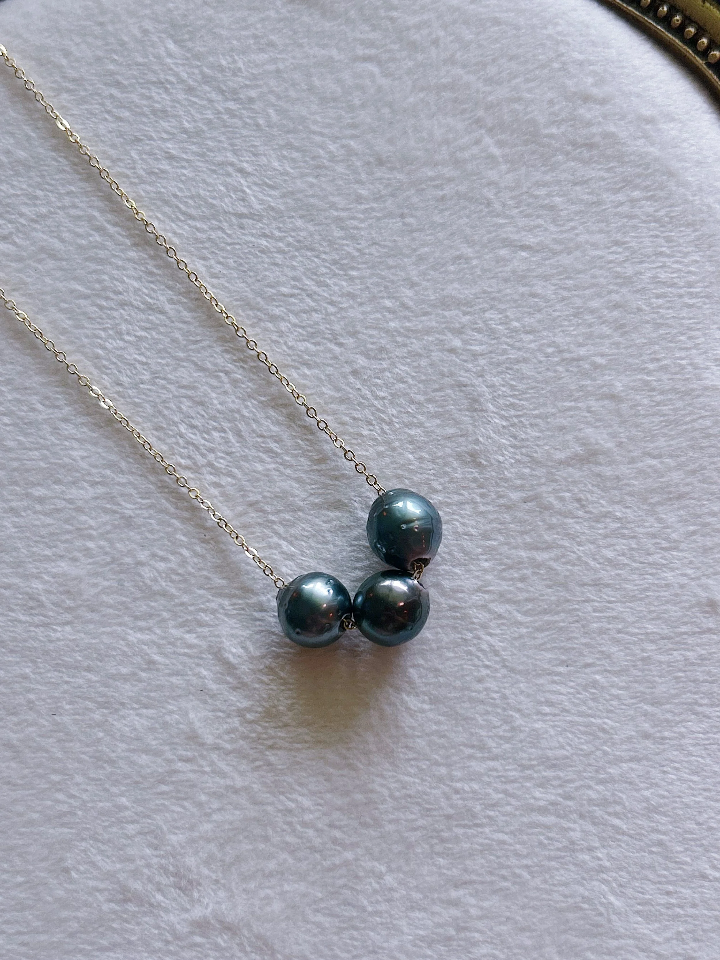 Triple Tahitian Pearl Necklace - 'infinity' style.