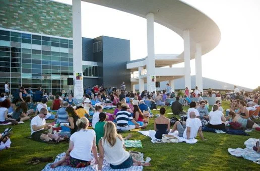 Hank Hehmsoth performing with the Austin Symphony Big Band at Hartman Foundation Concerts in the Park at the Long Center