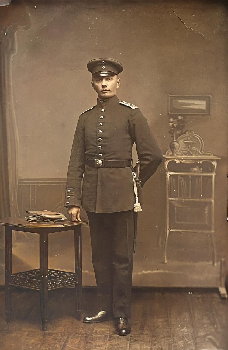 Carl Hehmsoth Studio Portrait