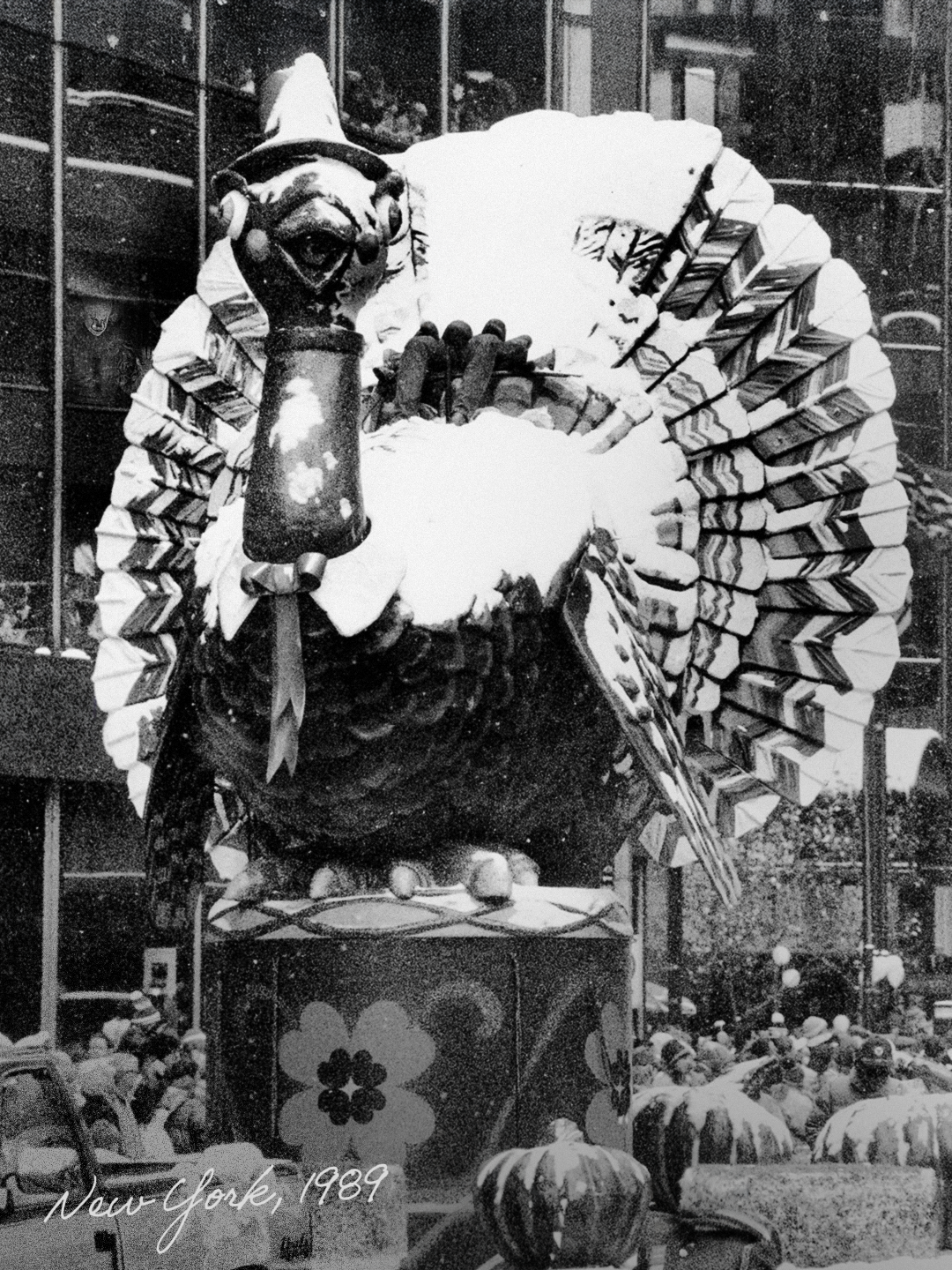 WTD_ThanksgivingParade_1989_3x4_Final.png