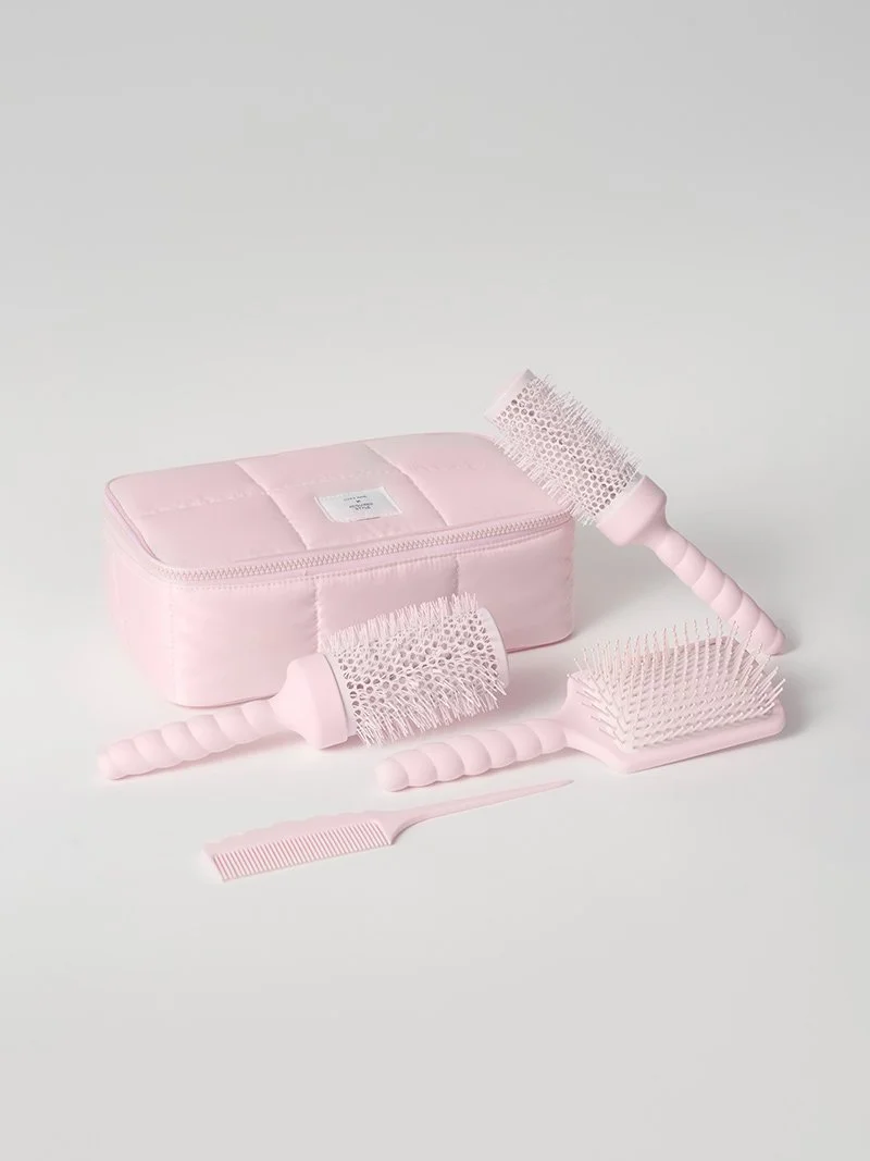 AS_BrushKit_Off-Fig_Transactional_Closed_Family.jpg