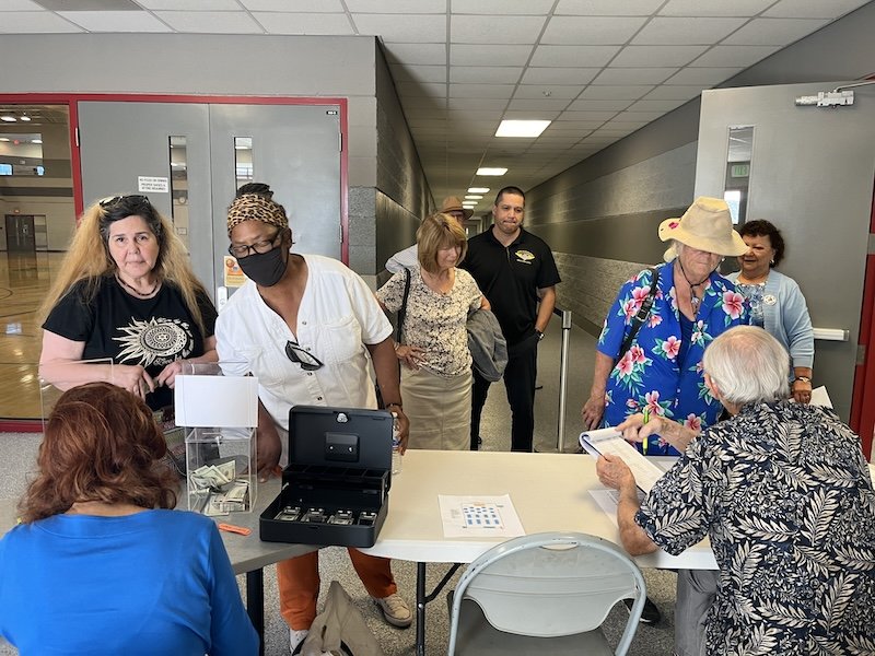 Attendees Checking in