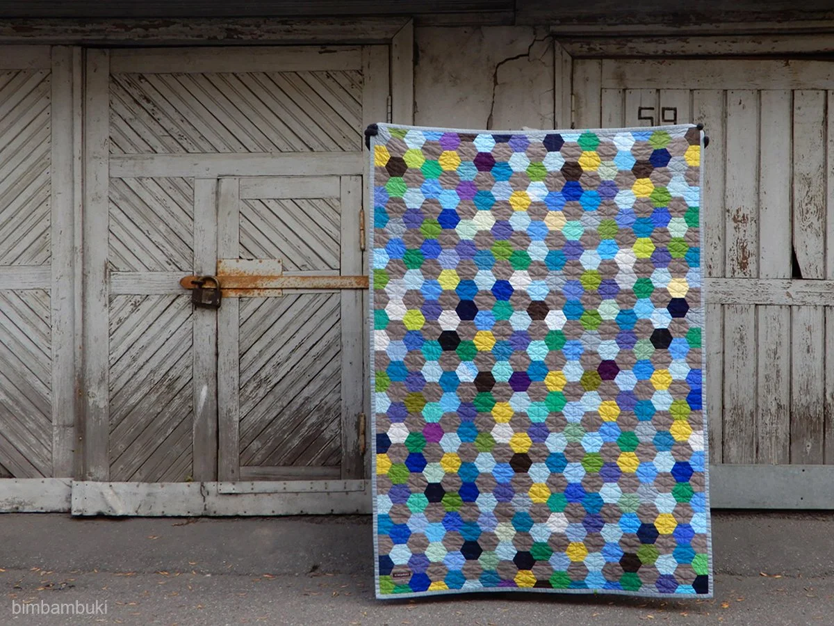 bimbambuki Hexie Quilt 3.JPG