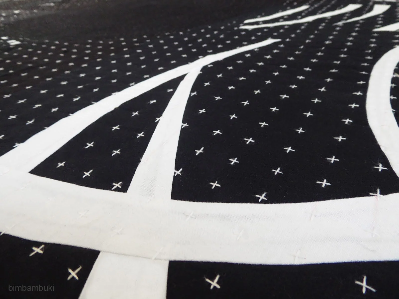 bimbambuki Leaving Marks Quilt 3.JPG