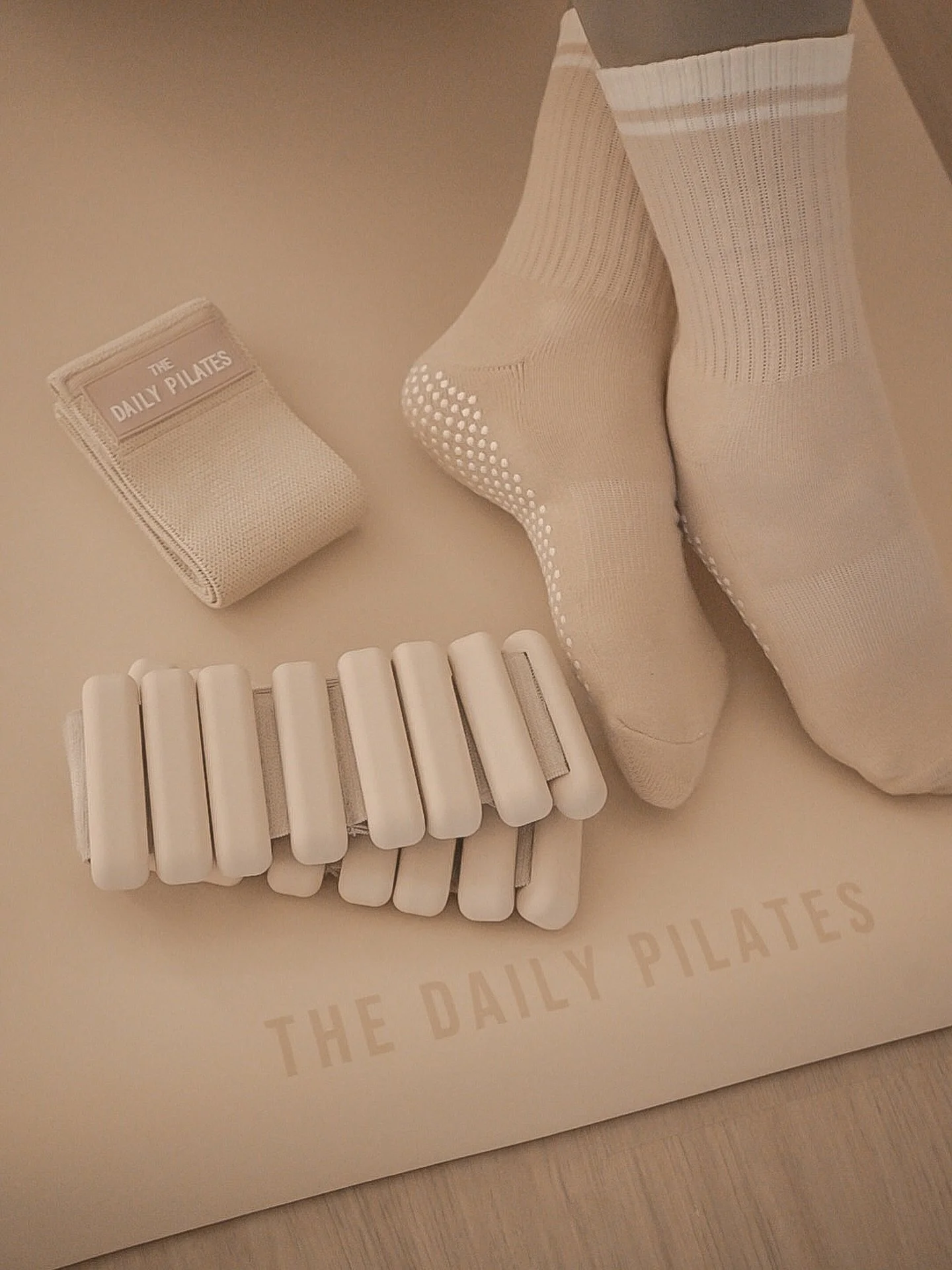 SEPTEMBER COMMUNITY GIVEAWAY 🤍 

September is officially underway, and we want to celebrate the people who are making The Daily Pilates part of their routine.

We&rsquo;re teaming up with Restore Hyper Wellness Lancaster for a giveaway valued at $30