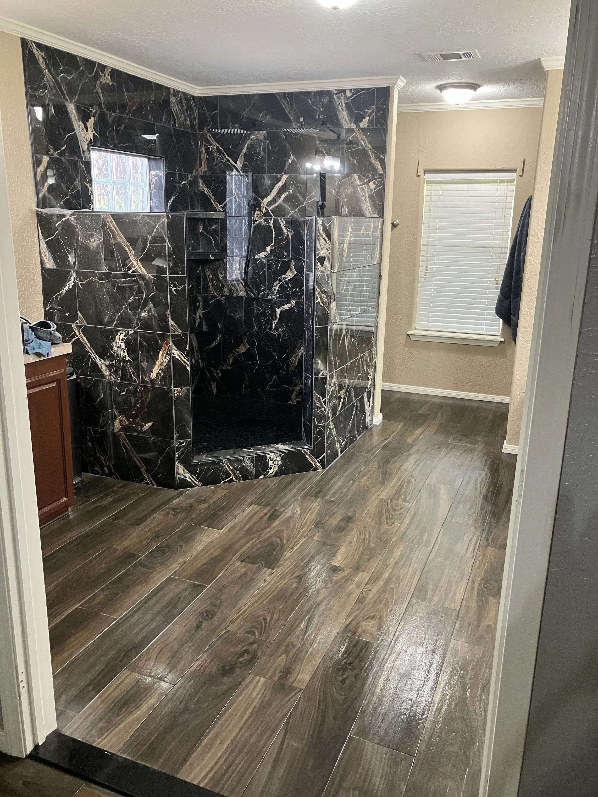 Moore wood Noce 8x32 R11 Anti Slip (Arizona Tile)
parkview 12x24 Brown polished (Emser Tile)
Stark Pebble PB23 Dal Tile
Black Pro Schluter