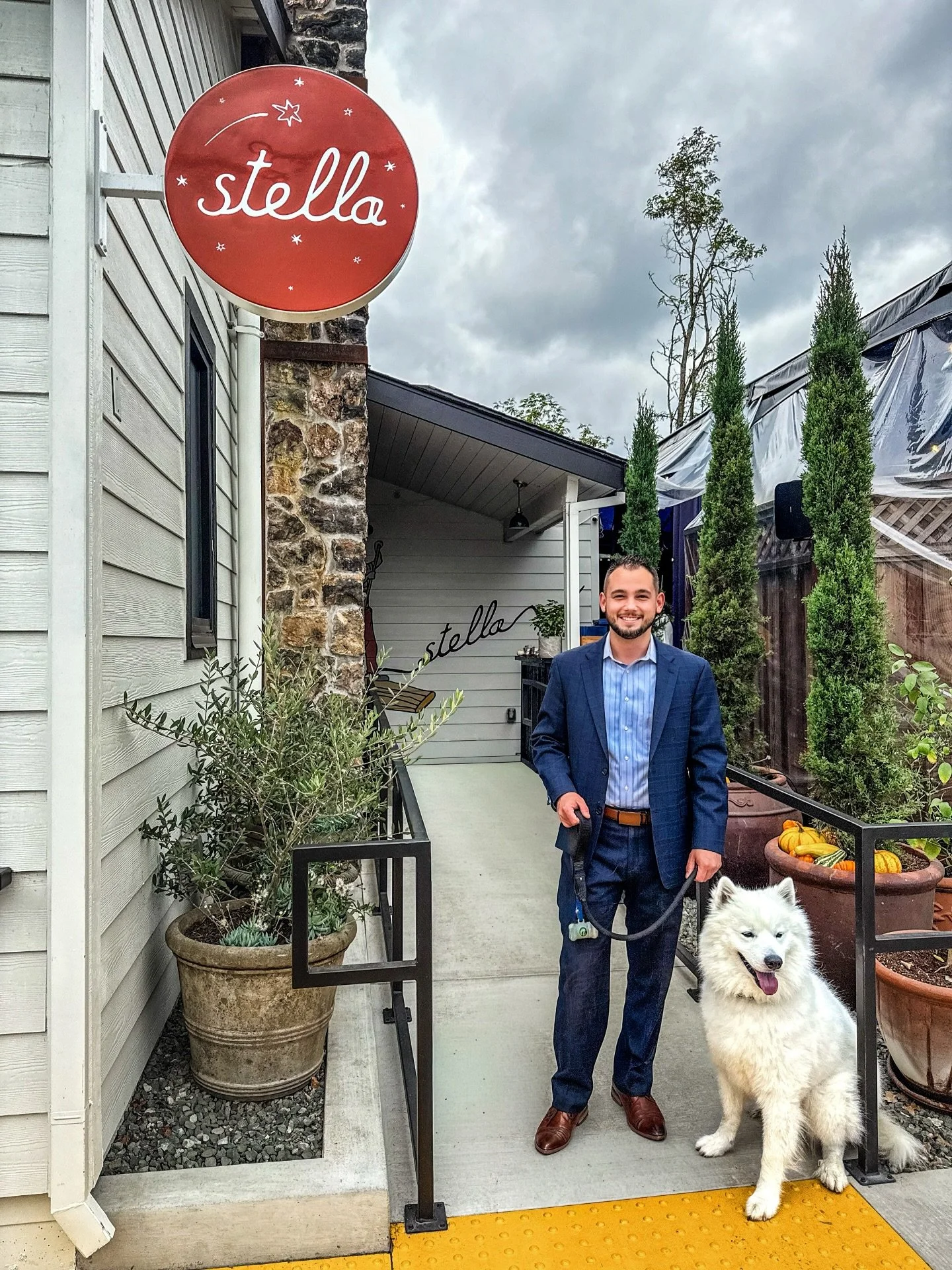 Steve &amp; Apollo really want you to dine with us tonight at Stella. So don&rsquo;t disappoint this pup 🐶 &hellip; go on and make your reservation for dinner this evening! Warm cozy enclosed patio and a stellar dining room with Chef Bryant whipping