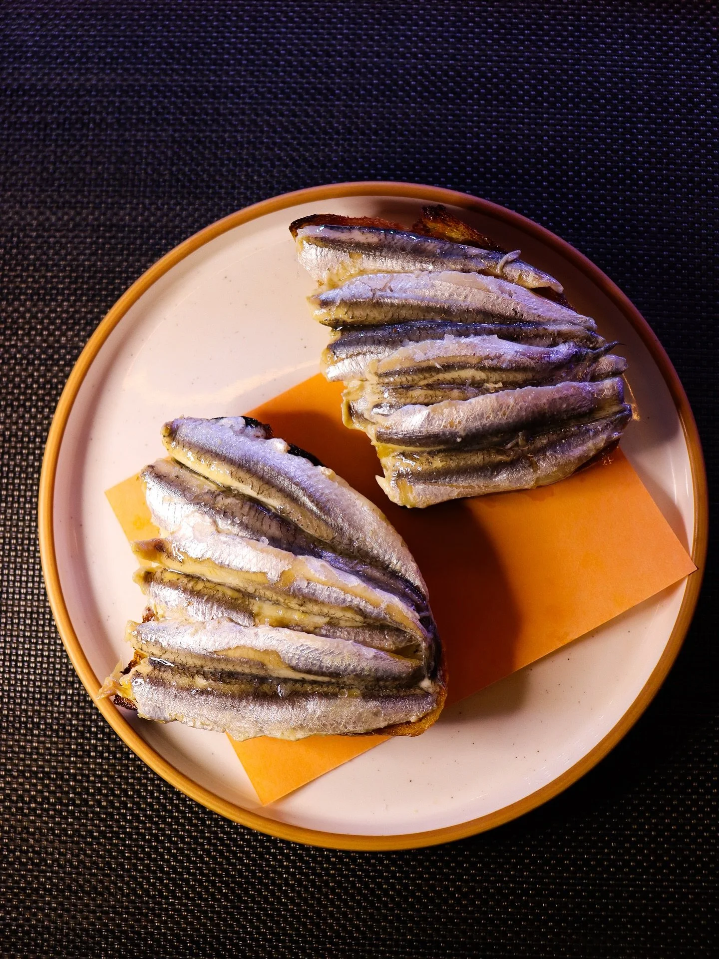 Boquerones. Butter. Bread. Nothing more needed.

&bull;boquerones layered with confit garlic butter, pickled shallots on grilled sourdough 🐟 

#theoneyouneed #dreamydishes #boquerones