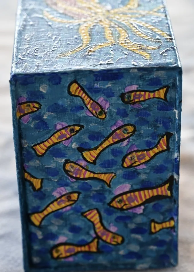 MantaRayCube6b_5x5x4in_MixedMedia_bpie.jpg