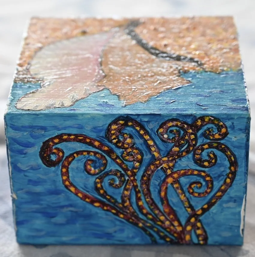 ClownfishCube4f_5x5x4in_MixedMedia_Bpie.jpg