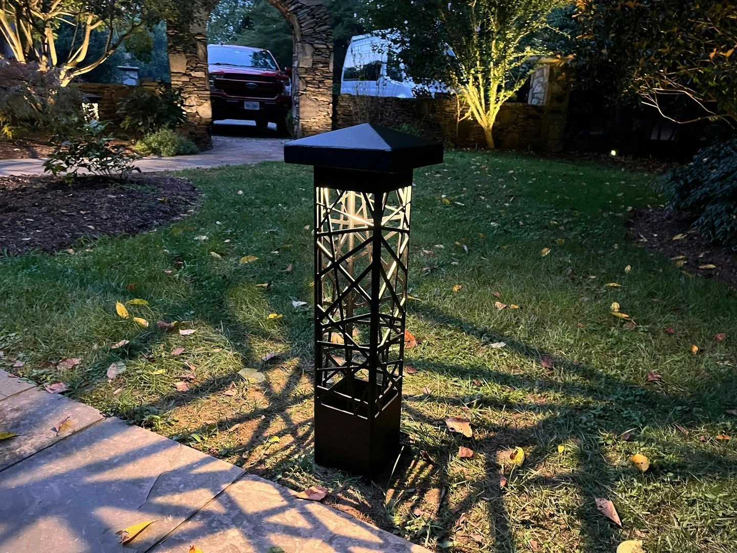 Where design meets craftsmanship. ✨
Bring your vision to life with custom-designed bollard lights that blend artistry and function. Each piece can serve as a striking focal point or a seamless complement to your landscape — designed to fit you