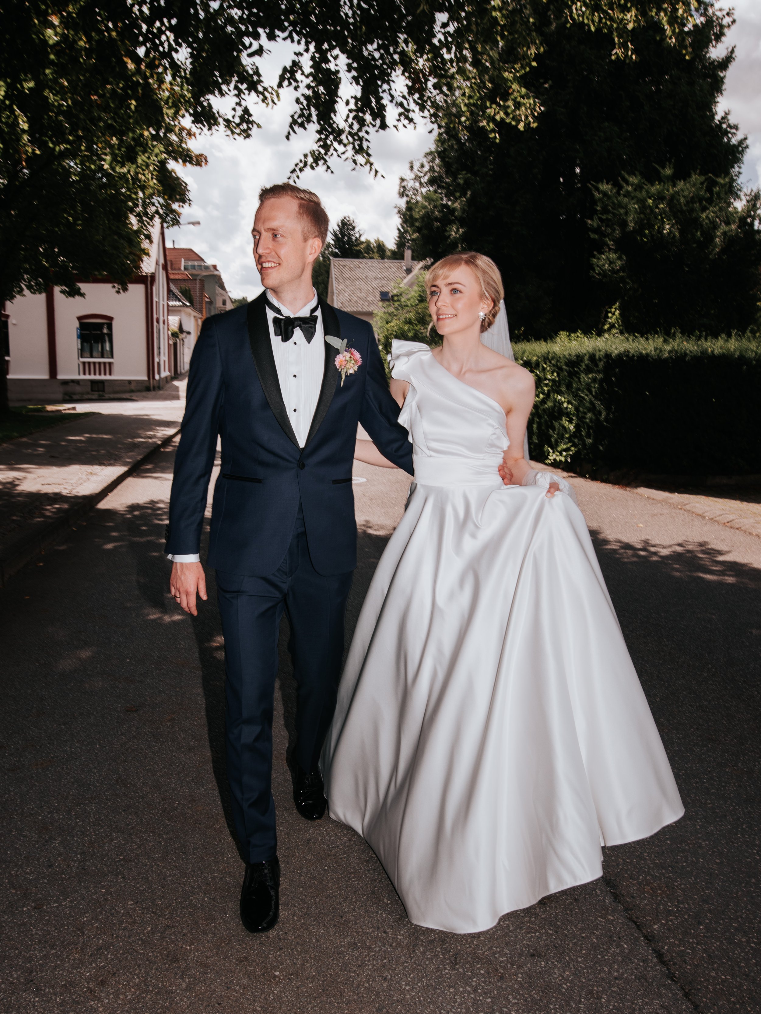 Bryllupsportrett tatt i gatene i Sandnes