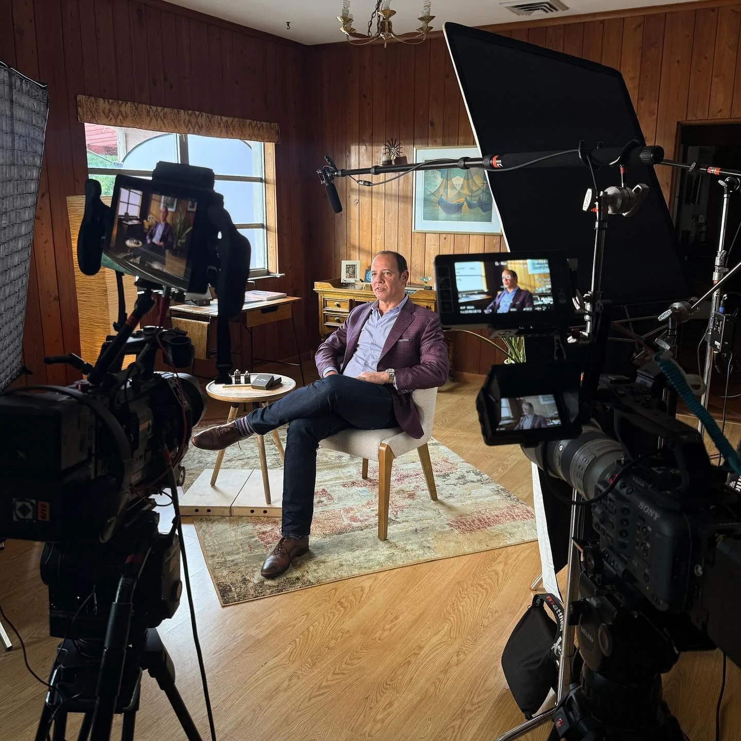 Our lights and Cameras working on an exciting new series for @martin.flyer with @rsp.media !