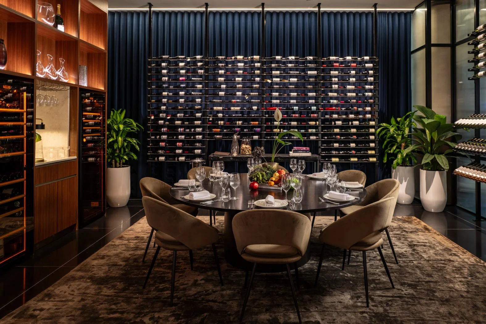 Kimpton-Luke's Kitchen-736-HDR.jpg